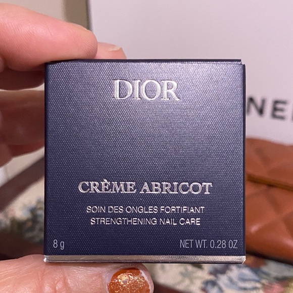 Dior Crème Abricot Nail Care - Limited Edition - Picture 2 of 9